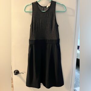 Sleeveless dress